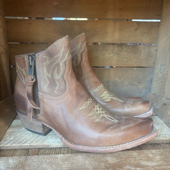 Freebird Wolfie Leather Ankle Booties Western Size 9 - Picture 9 of 13